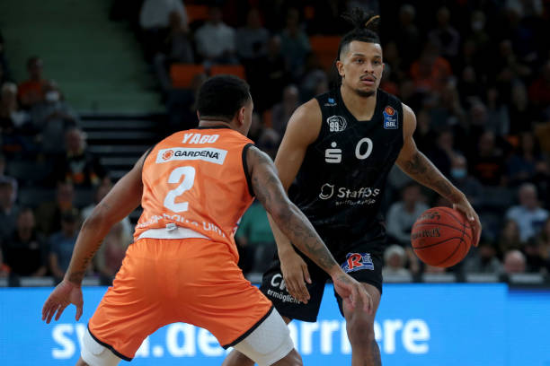 的细腻防守 的细腻防守